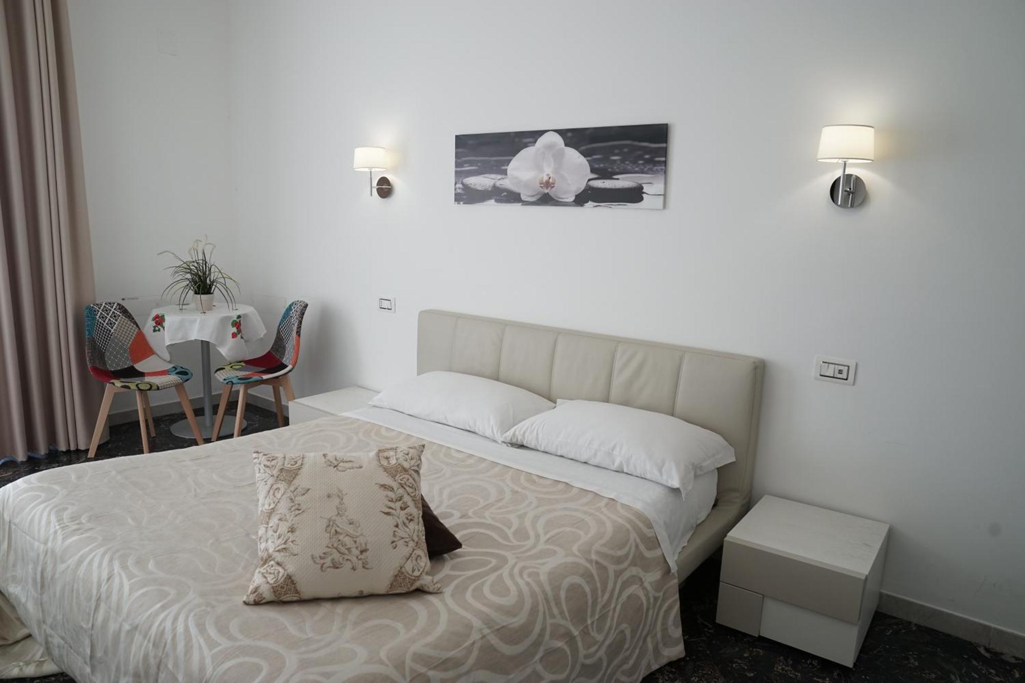 B&B La Vie En Rose Salerno Exterior photo