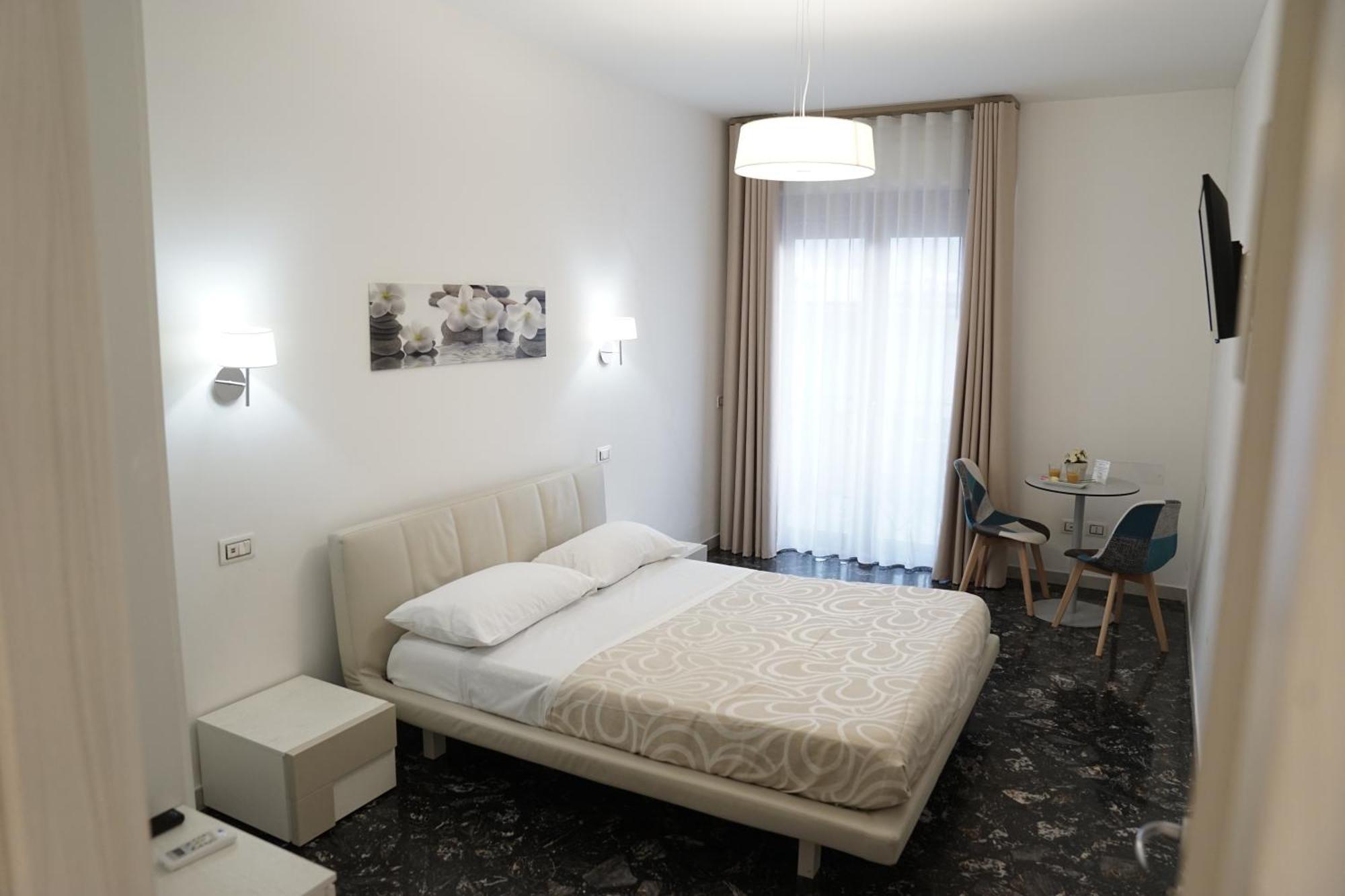 B&B La Vie En Rose Salerno Exterior photo